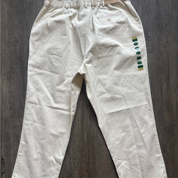 L.L. Bean NWT Women's Cream Trousers - Picture 6 of 6
